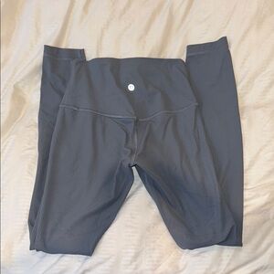 *like new* Grey ribbed lululemon leggings size 4